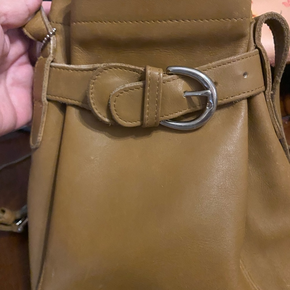 Vintage COACH G7B-4156 Soho Belted Tan with Silver Hardware Pre-loved